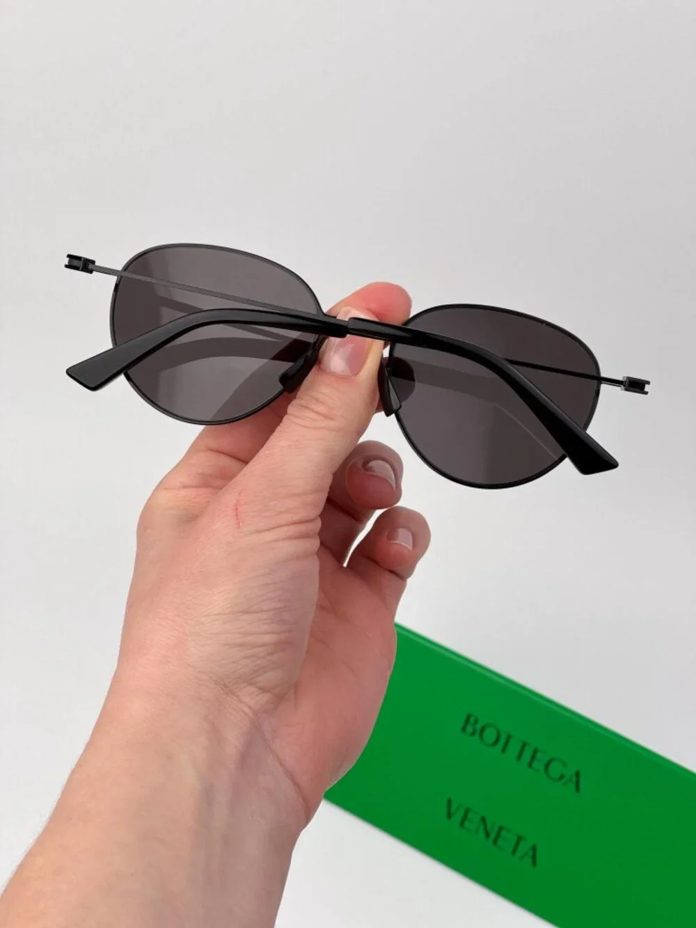 Bottega Veneta Unisex Sunglasses | Black Round Frame | Grey Lenses | BV1268S 001